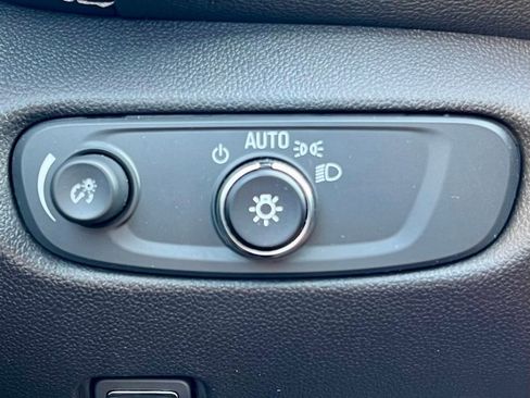 Used 2025 Chevrolet Blazer LT image 26