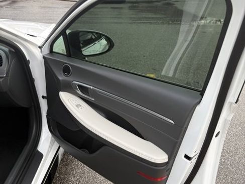 Used 2022 Hyundai Sonata Limited image 26