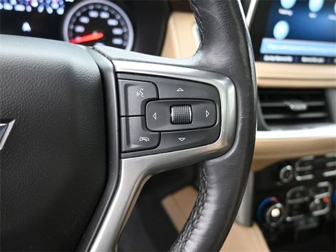 Used 2021 Chevrolet Suburban Premier w/ Premium Package image 32