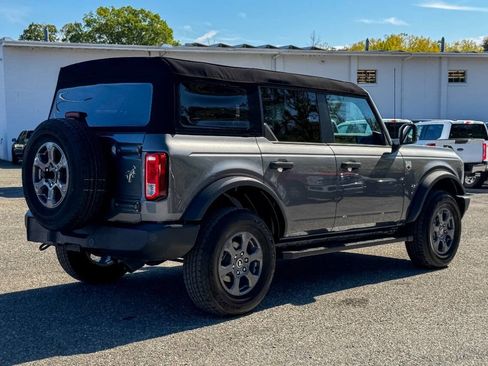Used 2024 Ford Bronco Big Bend image 3