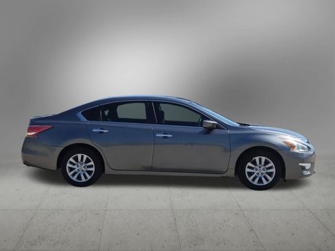 Used 2014 Nissan Altima 2.5 S FWD image 7