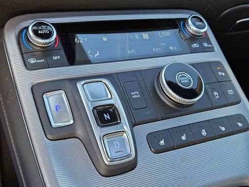 Used 2024 Hyundai Palisade Calligraphy image 25