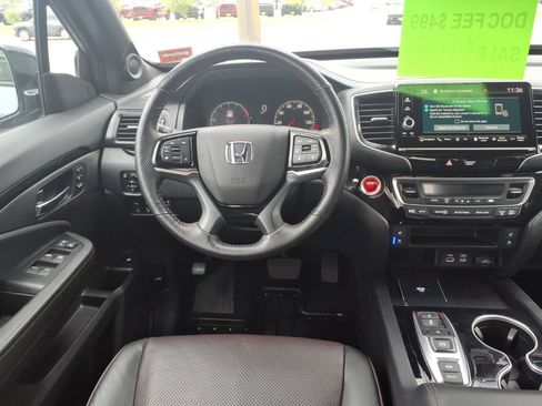 Used 2024 Honda Ridgeline Black Edition image 9