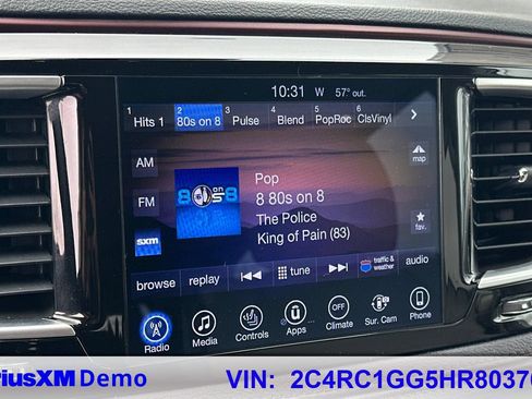 Used 2017 Chrysler Pacifica Limited FWD image 27