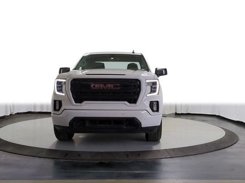 Used 2022 GMC Sierra 1500 Elevation w/ Driver Alert Package I AWD/4WD image 3