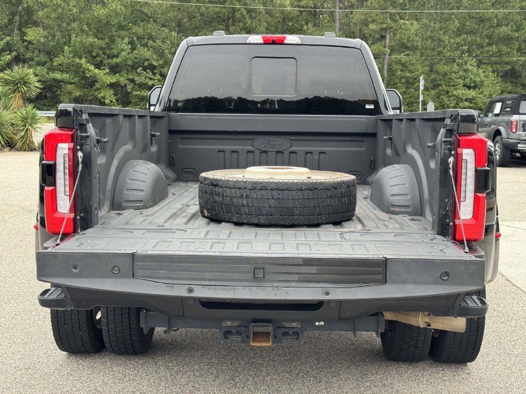 Used 2023 Ford F450 Limited w/ FX4 Off-Road Package AWD/4WD image 17