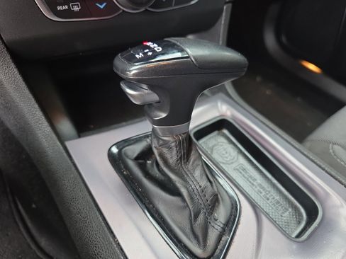 Used 2020 Dodge Charger SXT w/ Blacktop Package RWD image 20