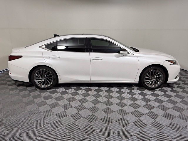 Used 2025 Lexus ES 350 Ultra Luxury w/ Accessory Package (Z2) FWD image 8