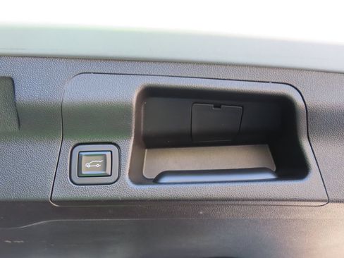 Used 2019 GMC Acadia SLT AWD/4WD image 29