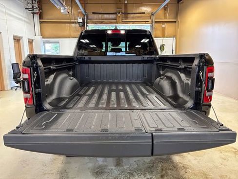 Used 2023 RAM 1500 Laramie AWD/4WD image 28