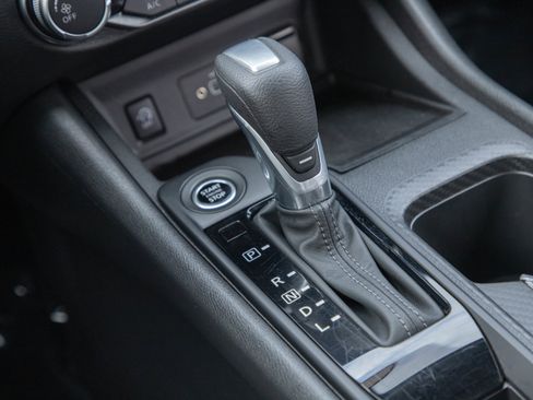Used 2025 Nissan Sentra S FWD image 16