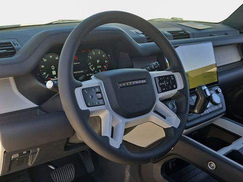 New 2026 Land Rover Defender 110 X-Dynamic SE AWD/4WD image 16