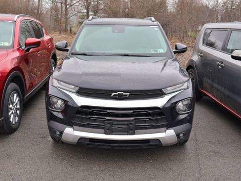 Used 2021 Chevrolet TrailBlazer LT w/ Convenience Package image 2