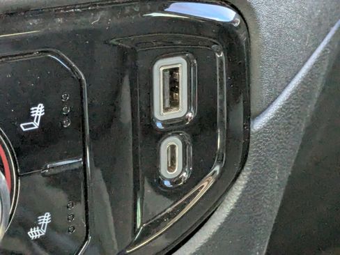 Used 2022 Chevrolet Silverado 1500 RST w/ Protection Package image 22