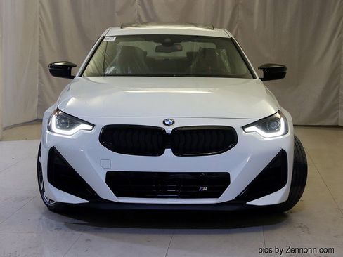 Used 2025 BMW M240i xDrive Coupe w/ Premium Package image 5