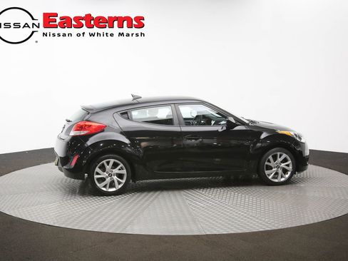 Used 2016 Hyundai Veloster image 41