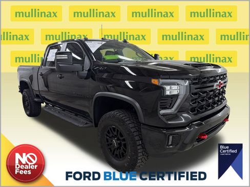 Used 2026 Chevrolet Silverado 2500 ZR2 AWD/4WD image 1