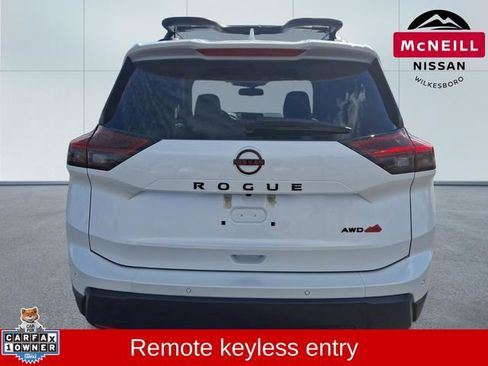 Used 2025 Nissan Rogue SV w/ Rock Creek Premium Package image 5