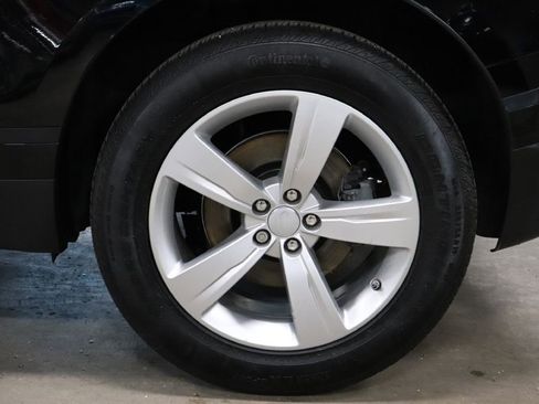 Used 2020 Land Rover Range Rover Velar S image 39