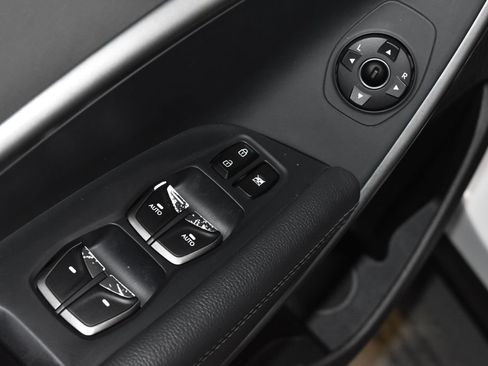 Used 2018 Hyundai Santa Fe Sport image 5