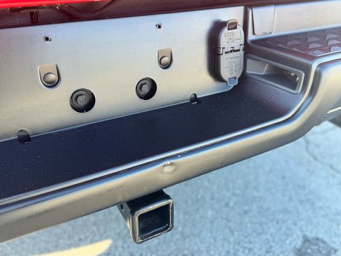 Used 2022 RAM 1500 Rebel w/ Off Road Group image 7