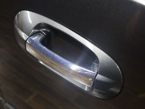 Used 2016 Ford Expedition EL XLT w/ Equipment Group 202A image 9