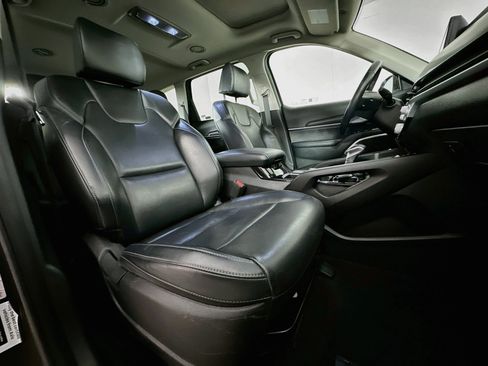 Used 2025 Kia Telluride S AWD/4WD image 35