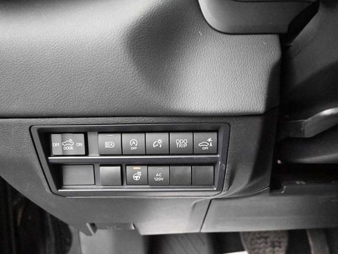 Used 2024 Toyota Tundra Limited image 10