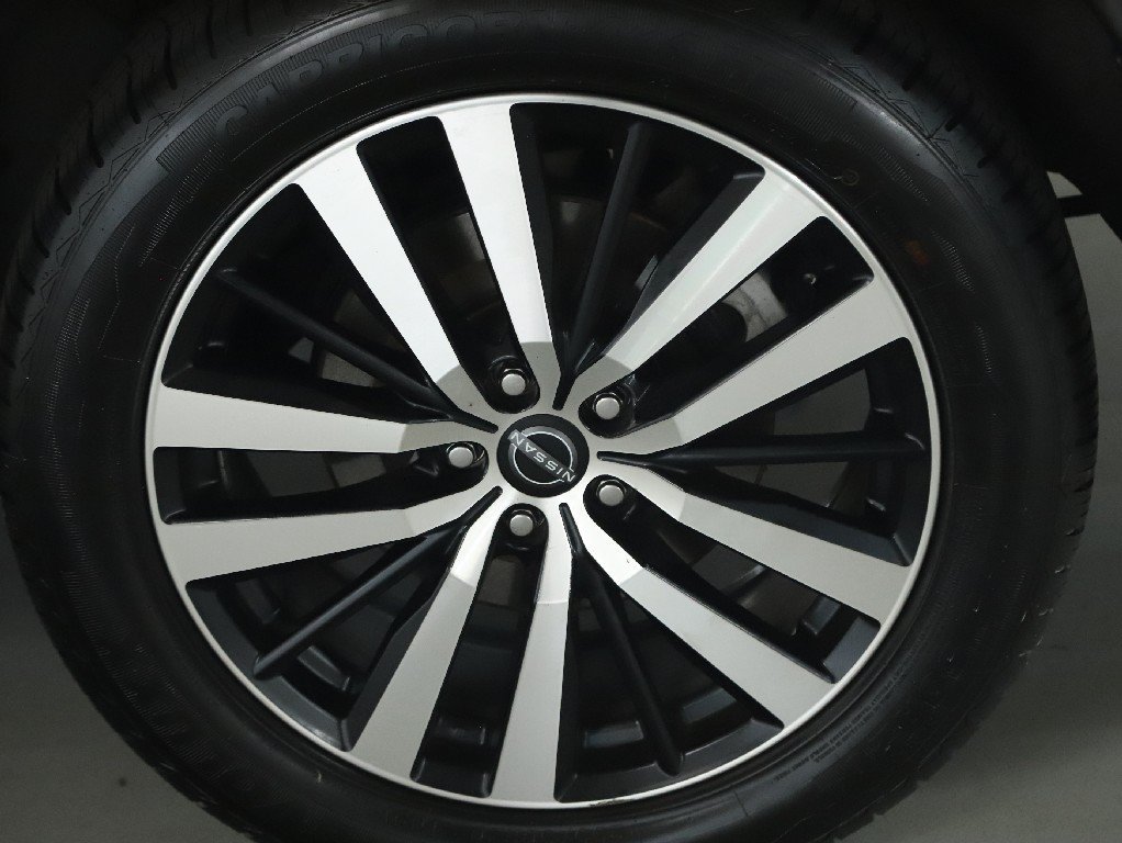 Certified 2023 Nissan Pathfinder Platinum AWD/4WD image 44