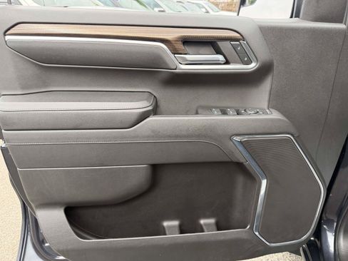 Used 2024 Chevrolet Silverado 1500 LT AWD/4WD image 16