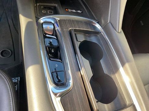 Used 2023 Buick Enclave Avenir w/ Avenir Technology Package image 28