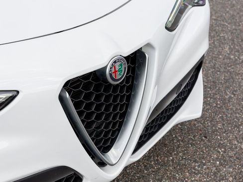 Used 2021 Alfa Romeo Stelvio Ti w/ Nero Edizione image 13