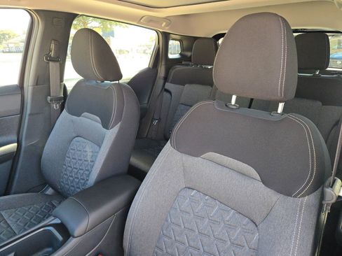 New 2026 Nissan Kicks SV image 9