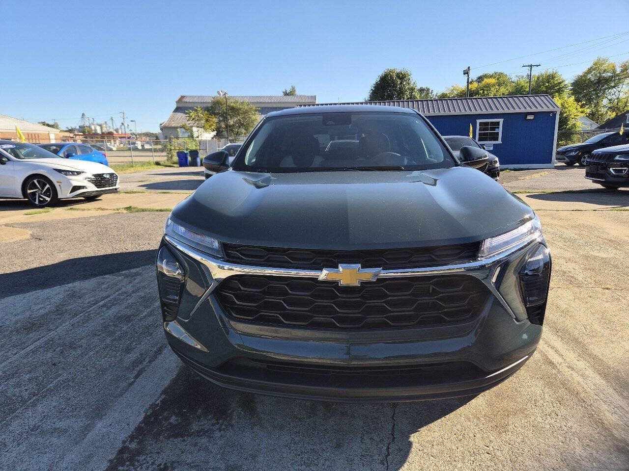 Used 2026 Chevrolet Trax LS w/ LS Convenience Package FWD image 8