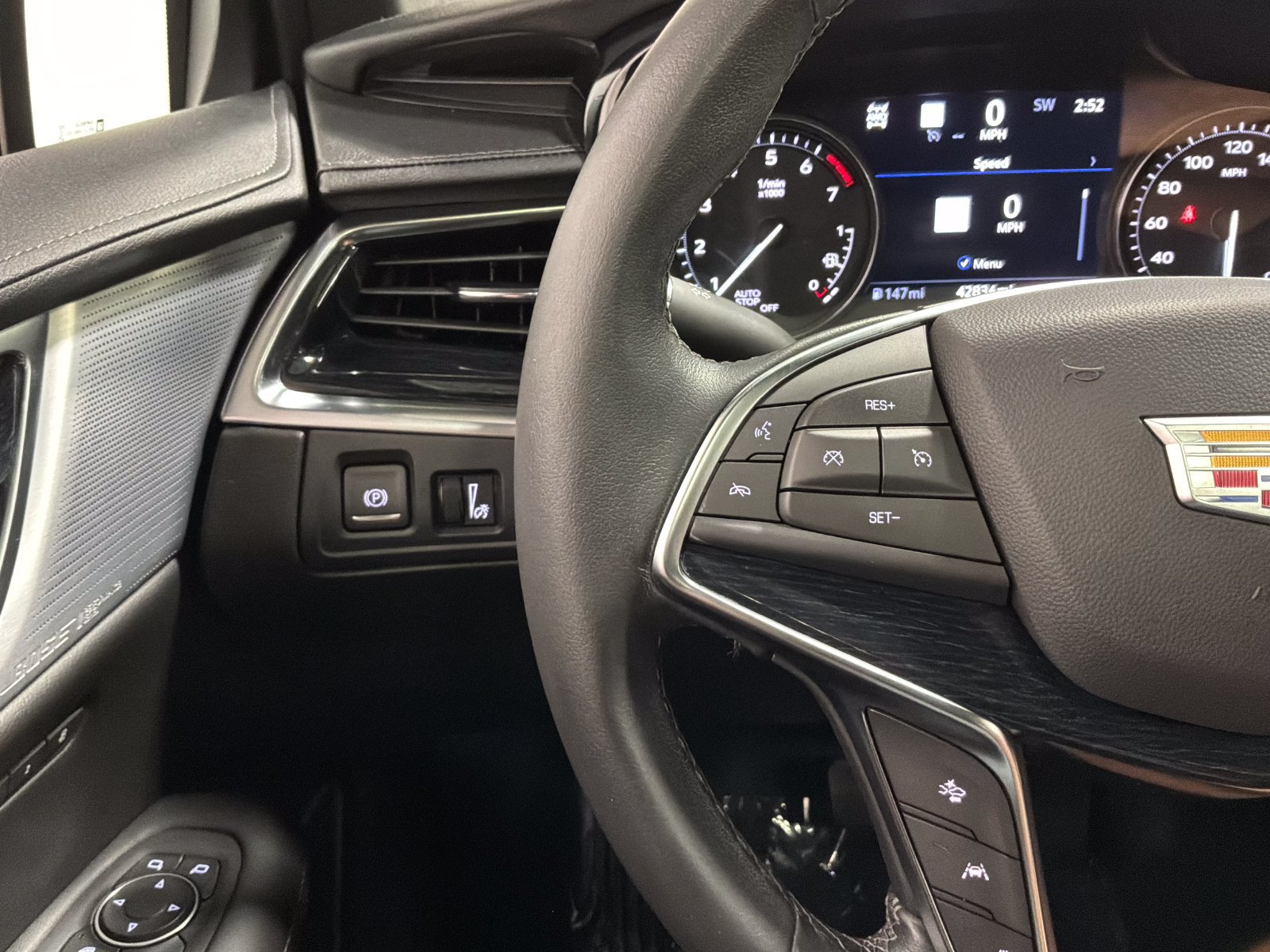Used 2024 Cadillac XT5 Premium Luxury w/ Technology Package AWD/4WD image 20