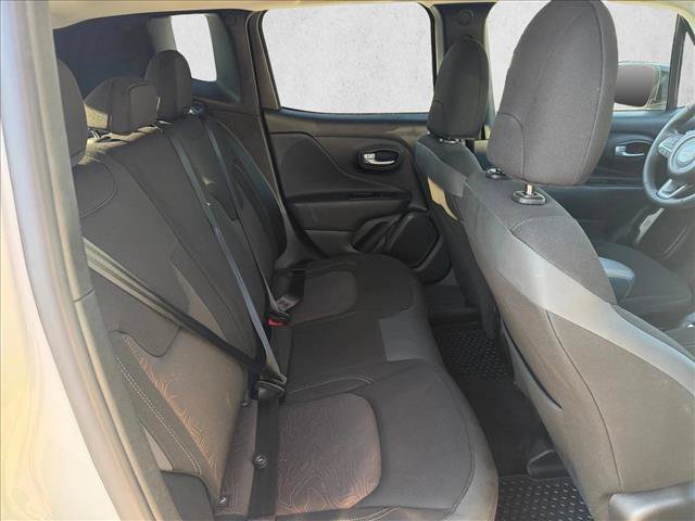 Used 2023 Jeep Renegade Latitude AWD/4WD image 21