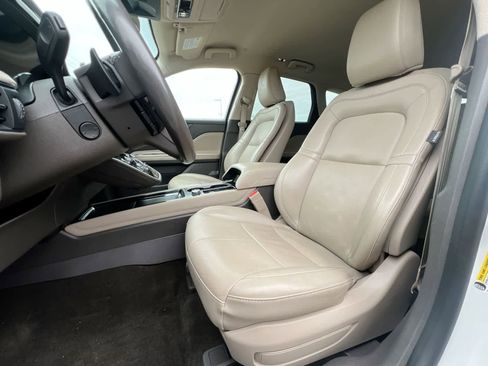 Used 2022 Lincoln Corsair Reserve w/ Elements Package AWD/4WD image 16