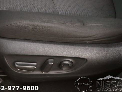 Used 2021 Toyota RAV4 XLE FWD image 16