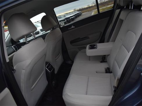 Certified 2020 Kia Sportage LX image 17