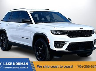 Used 2023 Jeep Grand Cherokee Altitude video 1