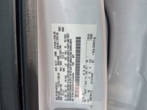 Used 2017 Ford Escape SE image 13