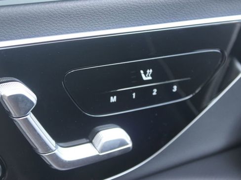 Used 2025 Mercedes-Benz E 350 Sedan image 40