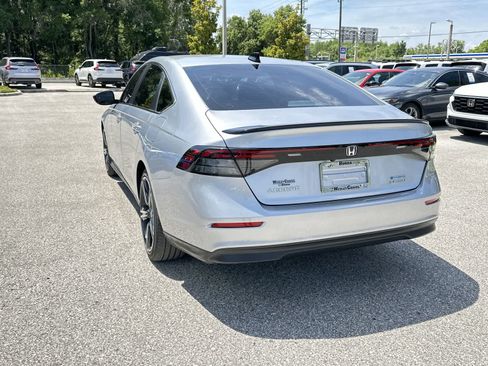 Used 2024 Honda Accord Sport image 4