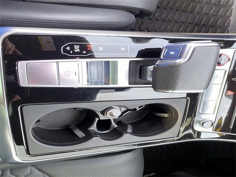 Used 2021 Audi RS Q8 w/ Carbon Optic Package image 15