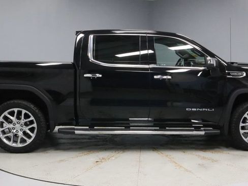 Used 2022 GMC Sierra 1500 Denali w/ Technology Package AWD/4WD image 12