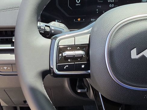 New 2026 Kia Carnival SX FWD image 32