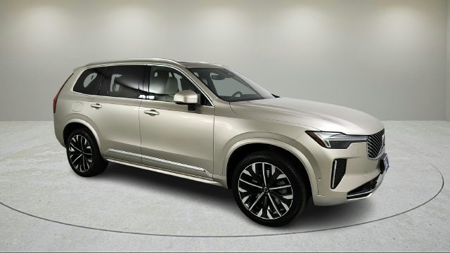 New 2026 Volvo XC90 T8 Plus w/ Protection Package Premier AWD/4WD image 2