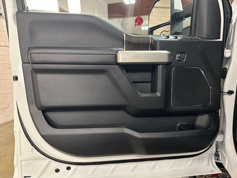 Used 2021 Ford F350 Lariat w/ Lariat Ultimate Package AWD/4WD image 27