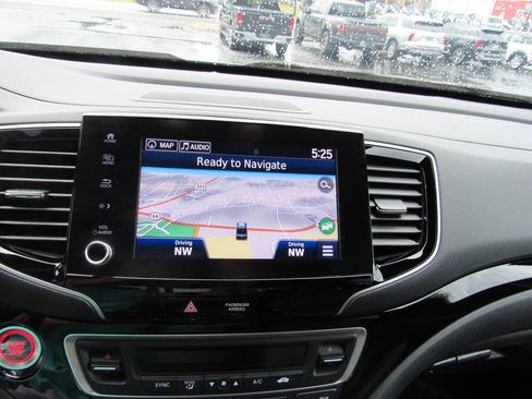 Used 2021 Honda Ridgeline Black Edition image 18