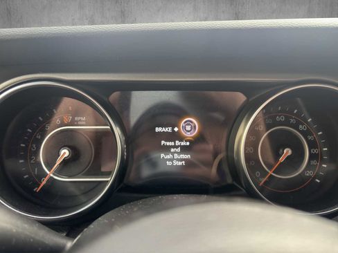 Used 2021 Jeep Wrangler Unlimited Sport image 12